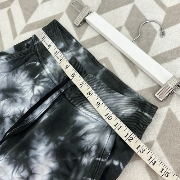 Lululemon Warm Down Jogger Pant size 4 Women’s Activewear - Picture 8 of 10